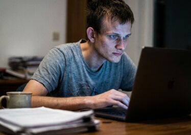 ความลับที่ BlackRock ไม่อยากให้คุณรู้ Ethereum เคย Rollback มาแล้วในปี 2016