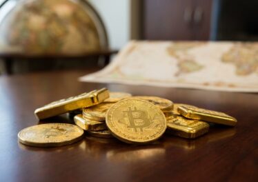 Fidelity เผยรัฐและธนาคารกลางหันใช้ Bitcoin-ทองคำแทนดอลลาร์