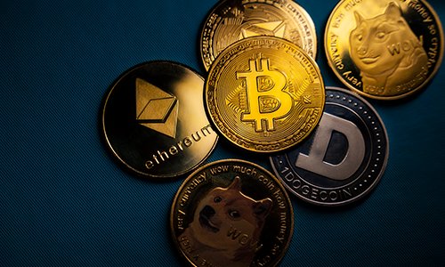 Bitcoin Ethereum Dogecoin physical coins