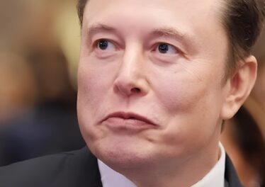 Elon Musk หารือควบรวม SpaceX กับ Tesla ถือ Bitcoin รวมกว่า 30,000 BTC