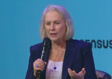 Gillibrand ชี้ CLARITY Act เหลือ 3 ปมต้องแก้ คาดผ่านสภาภายใน ส.ค.