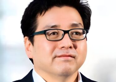 Tom Lee ชี้ตลาดหมี Bitcoin จบแล้ว หาก BTC ยืนเหนือ $76K ตลอดเดือน พ.ค.