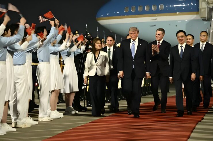 Trump ถึงปักกิ่งพร้อม CEO กว่า 10 ราย เปิดเจรจาการค้า-AI กับจีน