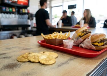 Steak 'n Shake สะสม Bitcoin จากทุกการชำระเงิน สำรองแตะ $10 ล้าน