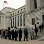 ตัวเลขว่างงานสหรัฐฯ พุ่ง 215K ปิดประตู Fed ลดดอกเบี้ย กด Bitcoin ร่วง 3%