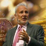 Peter Schiff ชี้ทองคำร่วงคือโอกาส แต่ Bitcoin ร่วงคือฟองสบู่