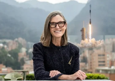 ARK Invest ทุ่มซื้อหุ้น SpaceX วันแรกทะลุ 500 ล้านดอลลาร์ ขยับทุนหนุนเทรนด์อวกาศและ AI