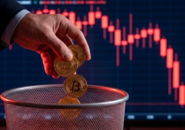 สัญญาณอันตรายจากดัชนี Coinbase Premium ชี้ นักลงทุนสถาบันทิ้งของ และชะลอการซื้อ Bitcoin
