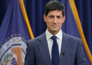 จับตาสัปดาห์เดือด Kevin Warsh จ่อคิวขึ้นแถลงนโยบายควบรายงานผลประกอบการแบงก์ 