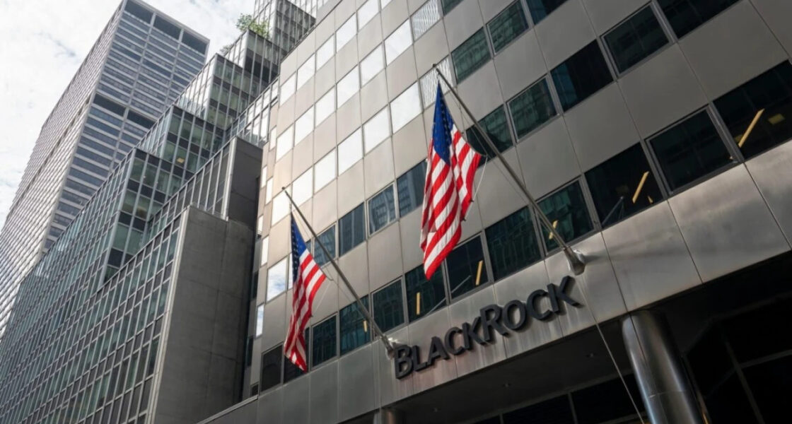 BlackRock ช้อนซื้อ Bitcoin 80 ล้านดอล สวนกระแสเทขายของ Strategy