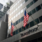 BlackRock ช้อนซื้อ Bitcoin 80 ล้านดอล สวนกระแสเทขายของ Strategy