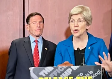Clarity Act อาจชะงักยาว ๆ หลัง Warren ร้อง SEC ตรวจสอบเหรียญมีมของทรัมป์ เพราะทำนักลงทุนขาดทุนยับ