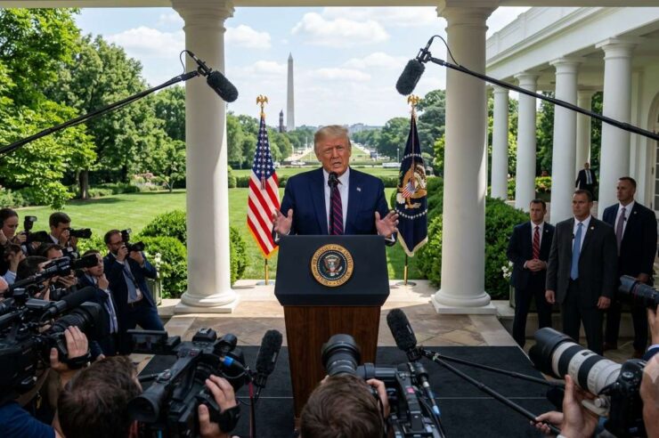 Trump หยุดบุกอิหร่าน หลังหลายชาติในตะวันออกกลางร้องขอให้เจรจาแลกเปิดช่องแคบ Hormuz