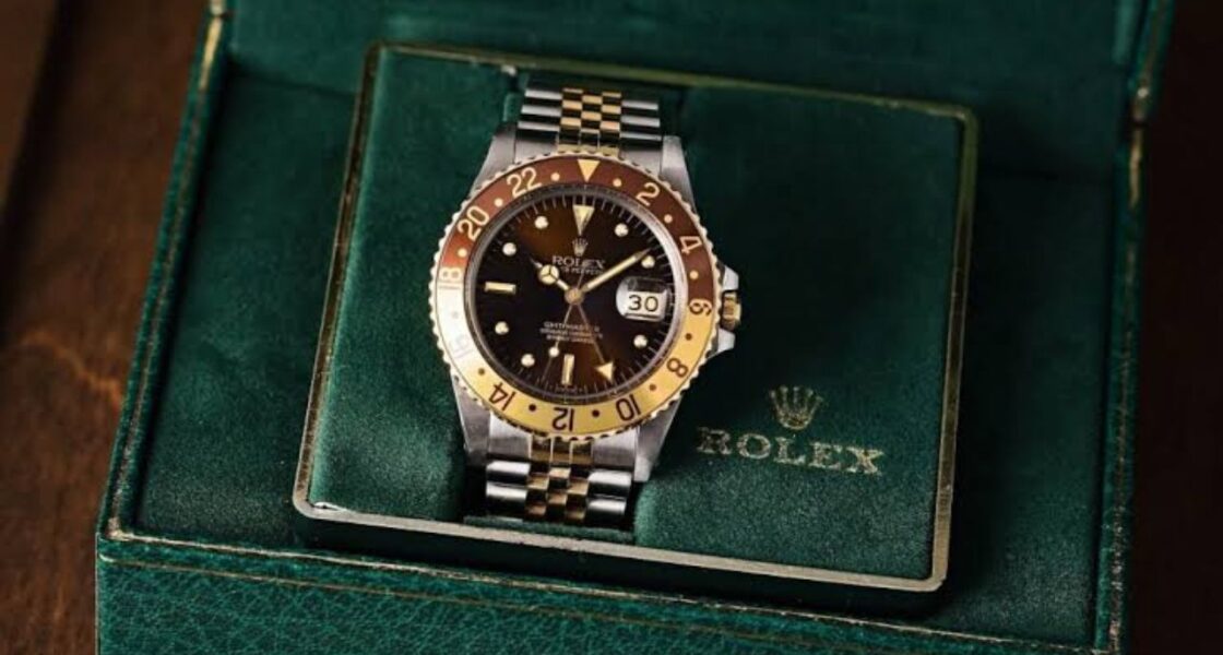 สแกมคริปโตแนวใหม่ ตำรวจรวบ 2 หนุ่มหัวหมอใช้ Stablecoin ปลอมหลอกซื้อ Rolex ของแท้