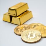 จับตา Bitcoin วิ่งตามทองคำไม่ใช่หุ้นสหรัฐฯ และกำลังจะเป็นปัญหาใหญ่
